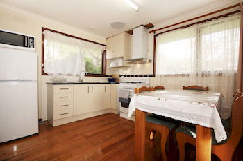 40 Thames Holiday Unit - Hotel NSW 1