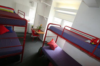 Zing Backpackers - Hotel NSW 4
