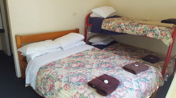 Wisemans Inn Hotel - Hotel NSW 2