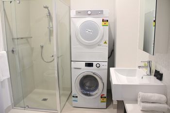 Whitehorse Apartment Hotel - Hotel NSW 2