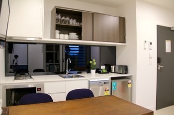 Whitehorse Apartment Hotel - Hotel NSW 8