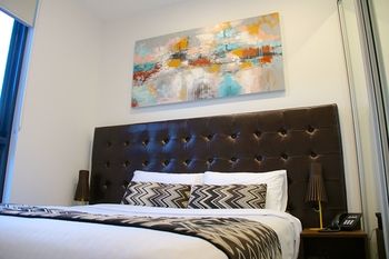 Whitehorse Apartment Hotel - Hotel NSW 13