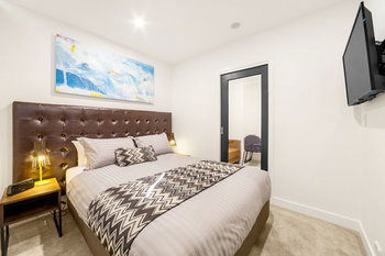 Whitehorse Apartment Hotel - Hotel NSW 20