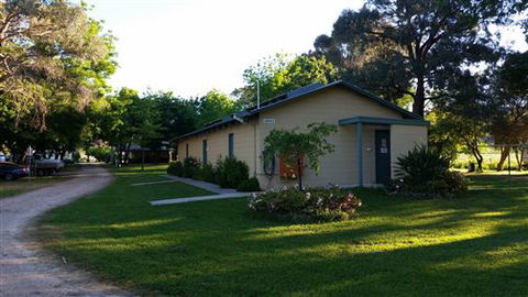 Valley View Caravan Park - Hotel NSW 1
