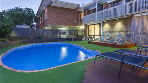 Quality Hotel Bayside Geelong - Hotel NSW 3
