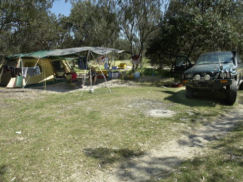 Flinders Beach Foreshore Camping Grounds - Hotel NSW 1