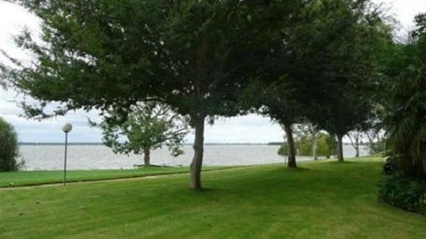 Waterfront Villa Tarni 14 - Hotel NSW 4