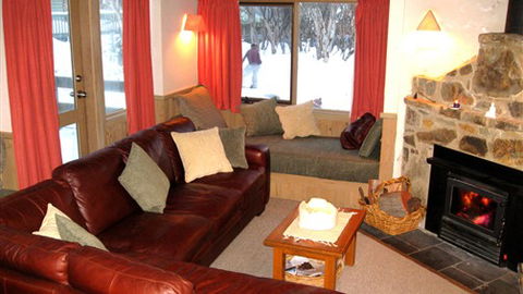 Wallace's - Crystal Creek Chalet 1 - Hotel NSW 2