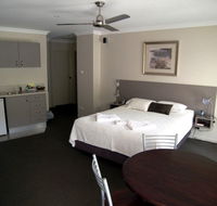 Aston Hill Motor Lodge - Hotel NSW