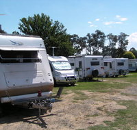 Canberra Carotel Motel  Caravan Park - Hotel NSW