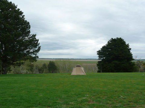 Lake Burrumbeet Caravan Park - Hotel NSW 1