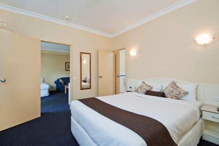 Nagambie Waterfront Motel - Hotel NSW 4