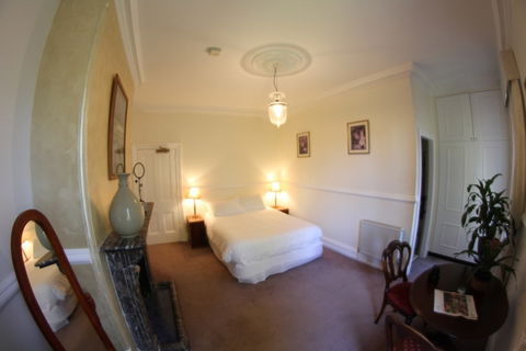 Jamison Guesthouse And The Rooster Restaurant - Hotel NSW 3