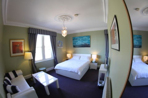 Jamison Guesthouse And The Rooster Restaurant - Hotel NSW 4