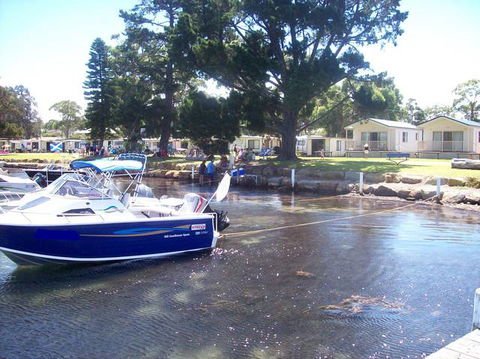 Seacrest Caravan Park - Hotel NSW 3