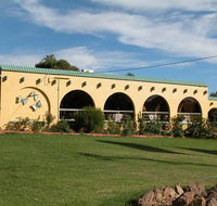 Tarcutta Halfway Motor Inn/Horse Hotel - Hotel NSW
