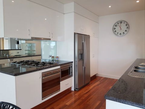 Newcastle Terraces And Apartments - Harbourside Apartment - Hotel NSW 20