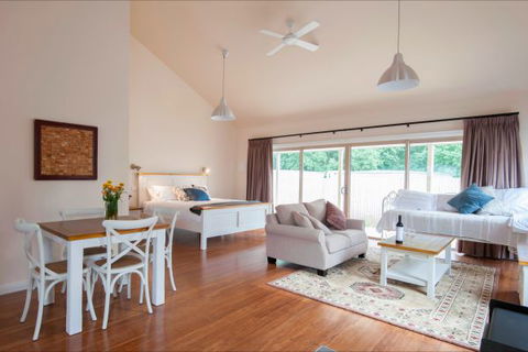The Nest At Gundaroo - Hotel NSW 6