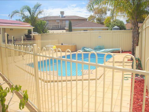 Christies Cottage For Holidays And Relocations. - Hotel NSW 1