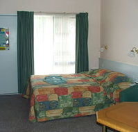 Lazy River Motor Inn