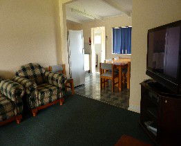 Alonga Waterfront Cottages - Hotel NSW 1