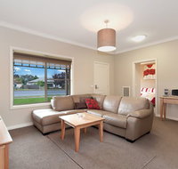 Hamilton Accommodation - Hotel NSW