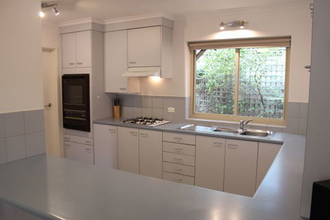 Adelaide Serviced Accommodation - Childers House - Hotel NSW 3
