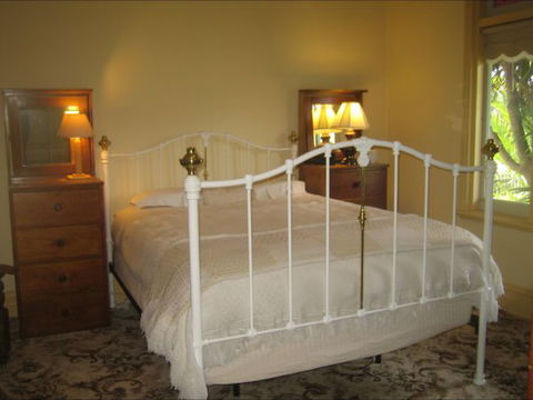 Bunjil Farm - Hotel NSW 3