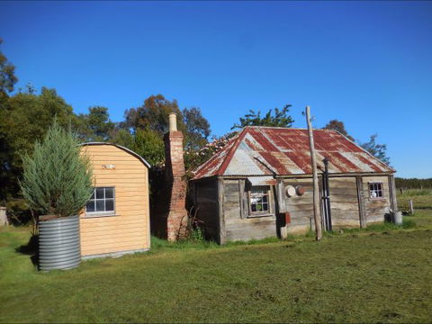 Bunjil Farm - Hotel NSW 6