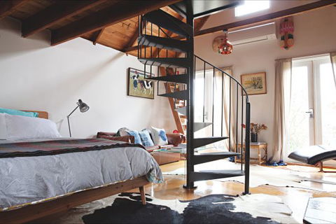 Flop House - Hotel NSW 1