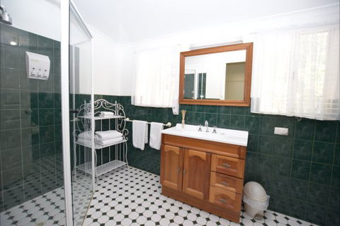 The Provincial Bed & Breakfast - Hotel NSW 4