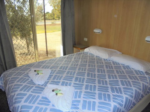 Wagga Wagga Tourist Park - Hotel NSW 3