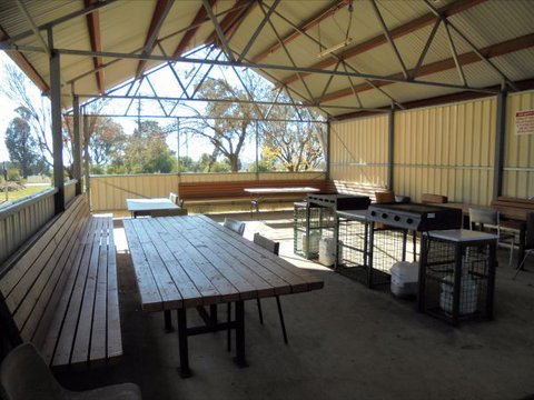 Wagga Wagga Tourist Park - Hotel NSW 7
