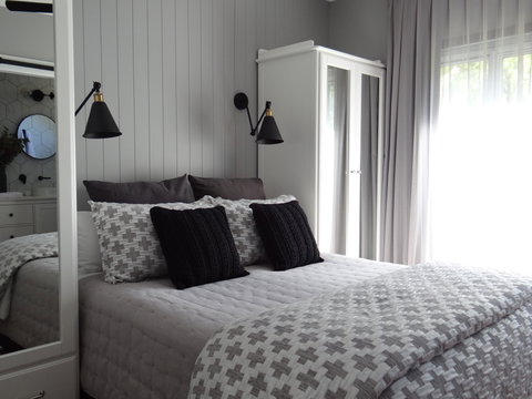 A Bach Of Bright - Hotel NSW 2