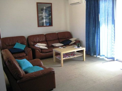 Laubelna's - Hotel NSW 3