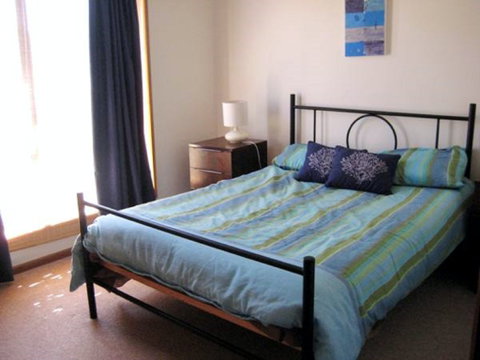 Laubelna's - Hotel NSW 4