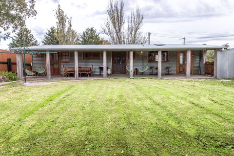 Uniquely Pambula - Pet Friendly Holiday Accomodation - Hotel NSW 1