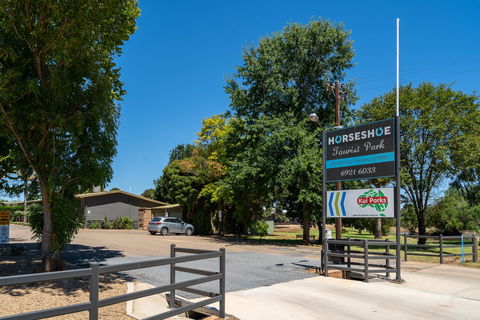 Horseshoe Tourist Park - Hotel NSW 1