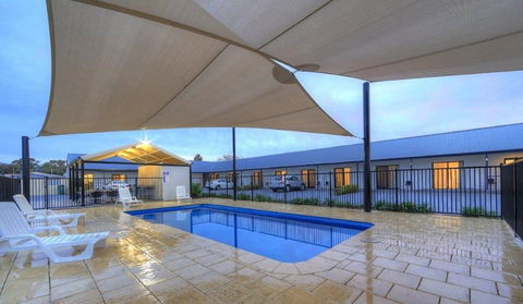 Red Earth Motel - Hotel NSW 0