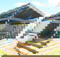 Sandy Shore Hideaway