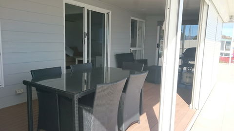 The Beach House At Chinaman Wells - Hotel NSW 2