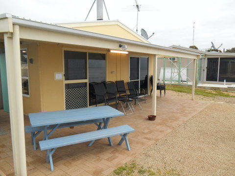Dot N Pats - Hotel NSW 0