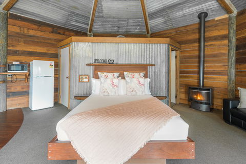 Eagle View Escape - Hotel NSW 2