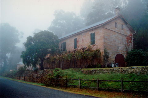Tizzana Winery Bed And Breakfast - Hotel NSW 0