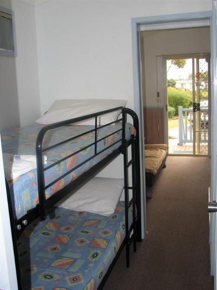Warilla Bowling Club - Hotel NSW 2