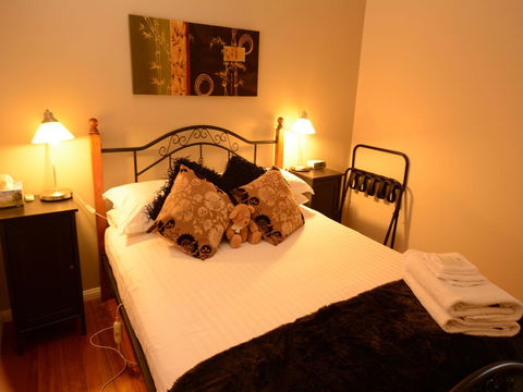 Emaroo Tramway Cottage - Hotel NSW 2