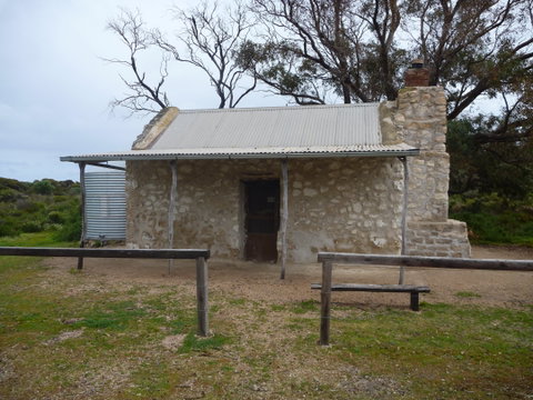 Shepherds Hut - Hotel NSW 0