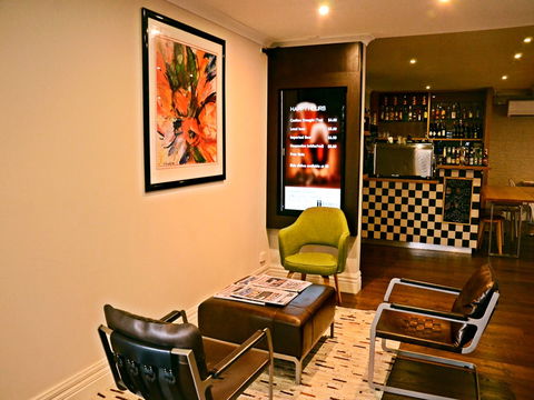 The Waverley International Hotel - Hotel NSW 1