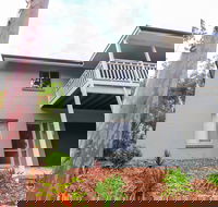 Blackbutt Family Loft Townhouse