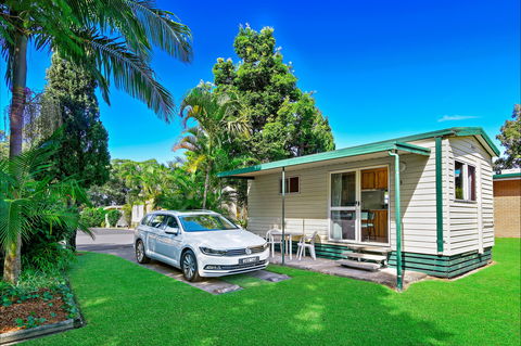 Diamond Waters Caravan Park - Hotel NSW 2